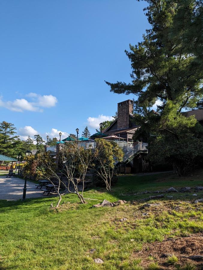 The Lodge Luxury Resort At Lake Harmony Exterior foto